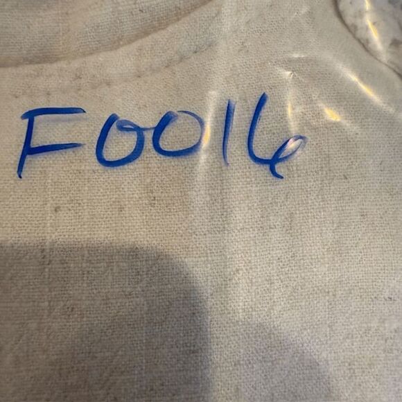 Umgee Linen Blend Short Sleeve Top Oatmeal Crochet Fringe Detail Size Medium - Picture 10 of 10